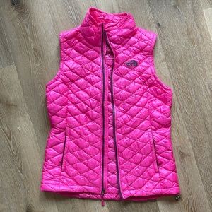 Womens Northface lightweight vest, brand new size Small